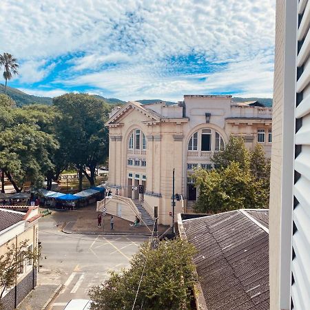 Hotel Thermas Da Mantiqueira - Pocos De Caldas - De Frente Para A Praca Central E Relogio Floral Εξωτερικό φωτογραφία